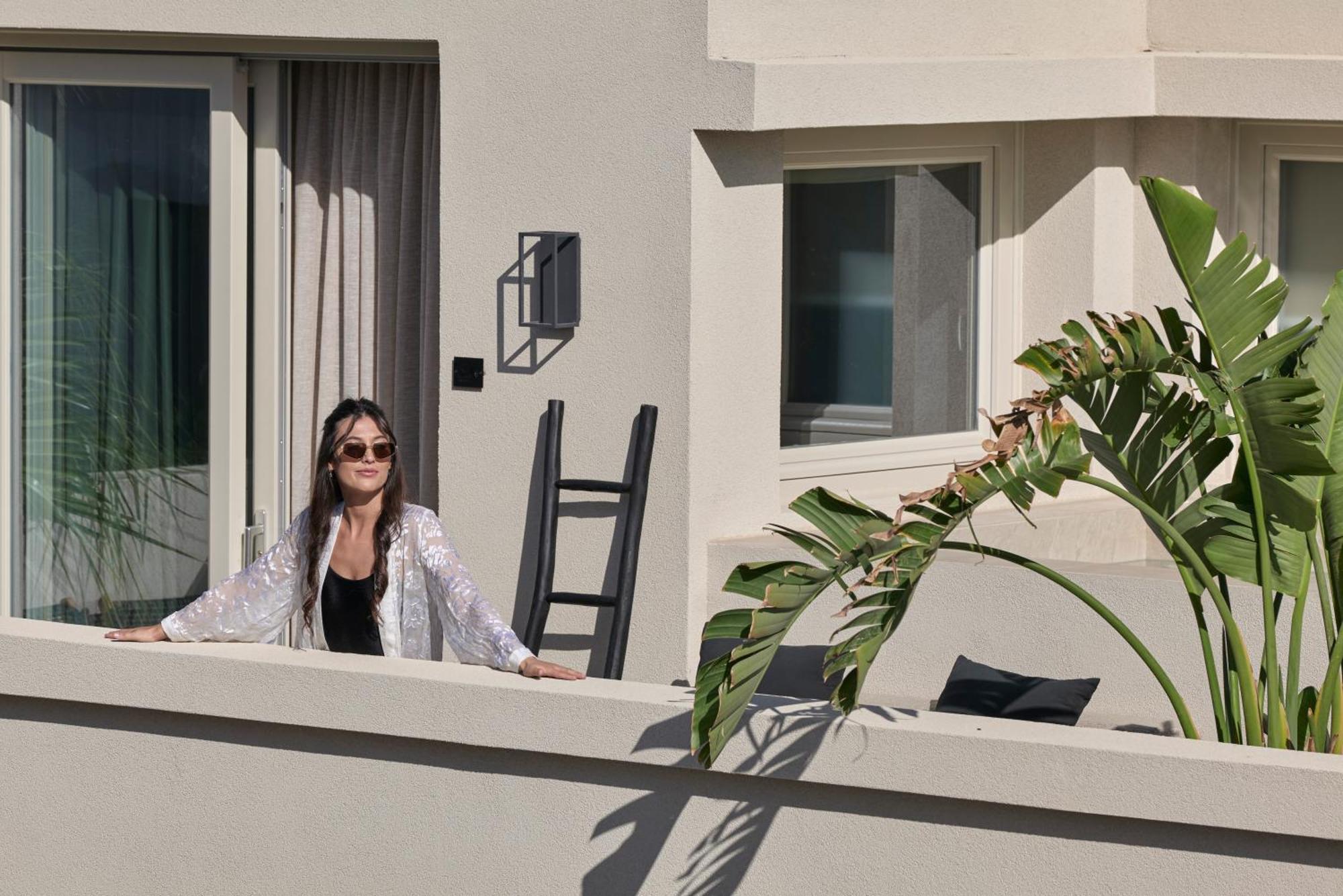 Alaso Design Suites Fira  Exterior photo