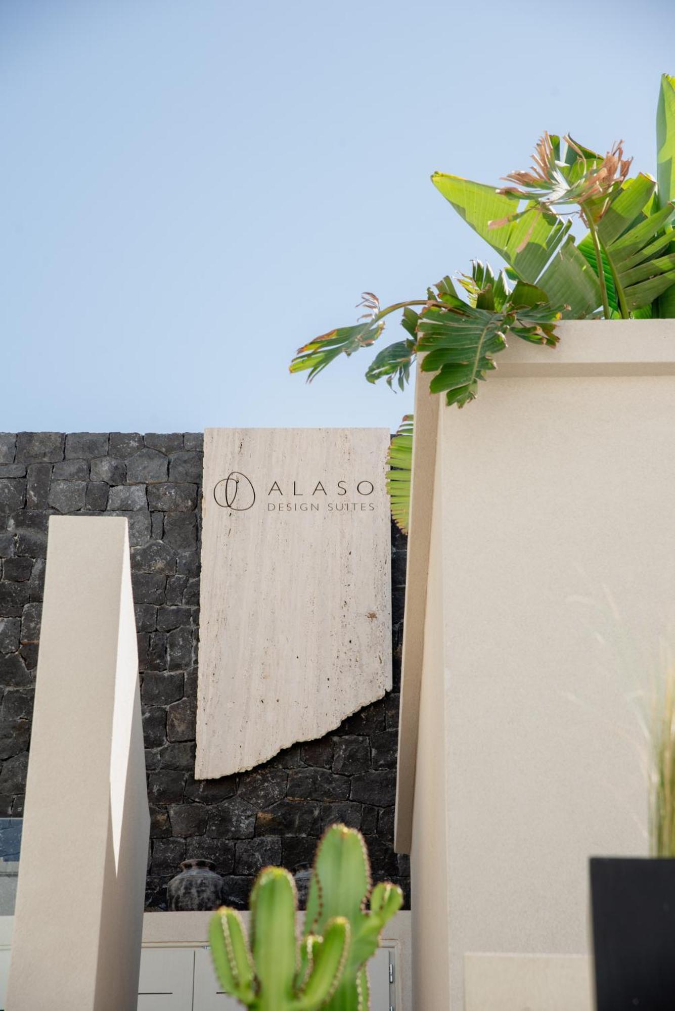 Alaso Design Suites Fira  Exterior photo